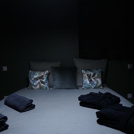 Junglia Suite - Spa & Cine 布雷斯地区布尔格 外观 照片