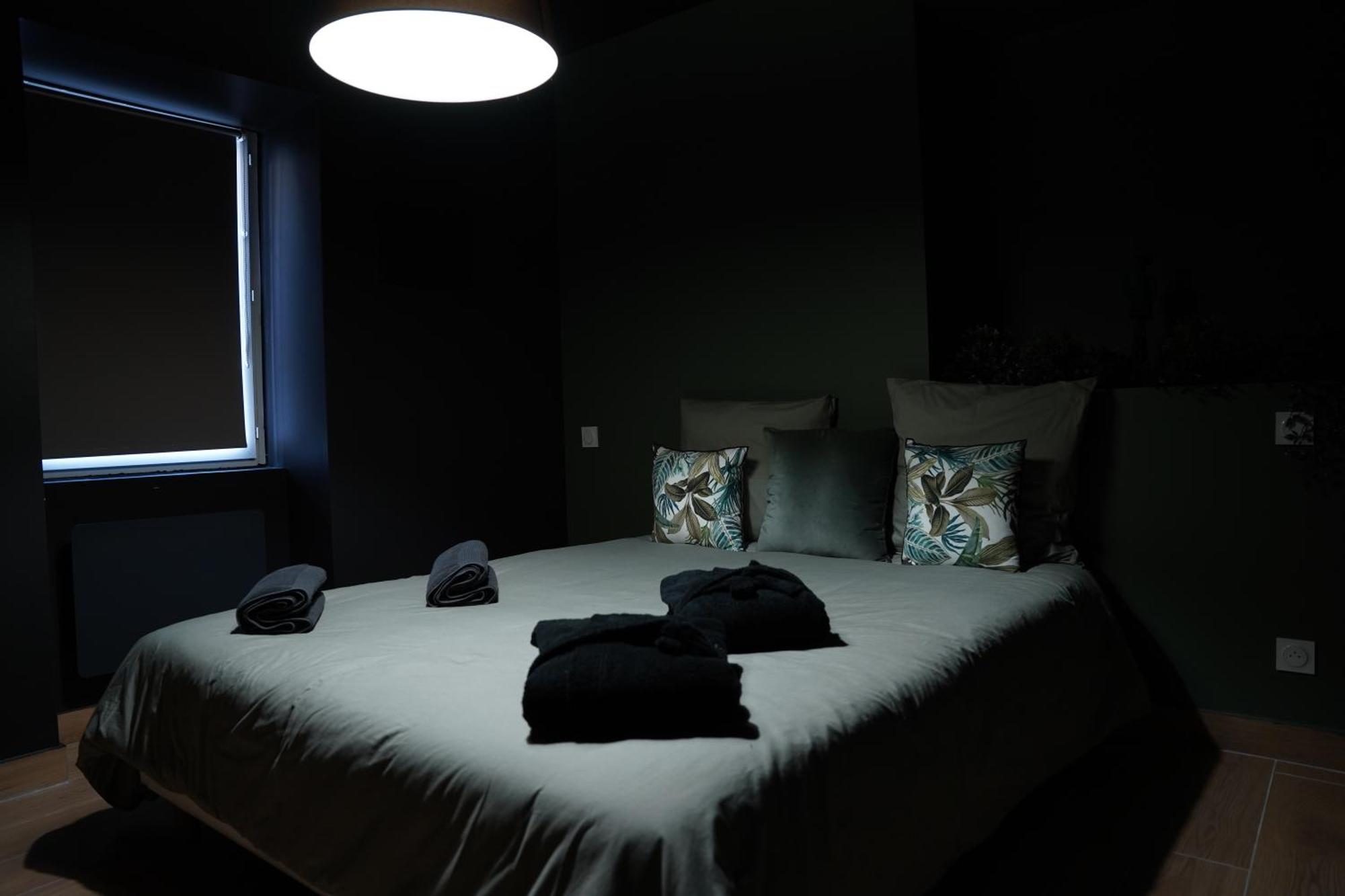 Junglia Suite - Spa & Cine 布雷斯地区布尔格 外观 照片